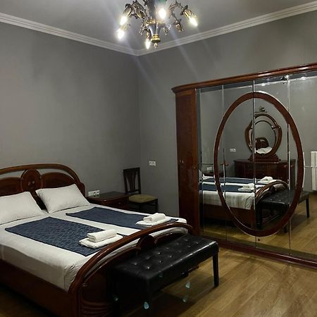 Apartment Anzi Batumi Exterior foto