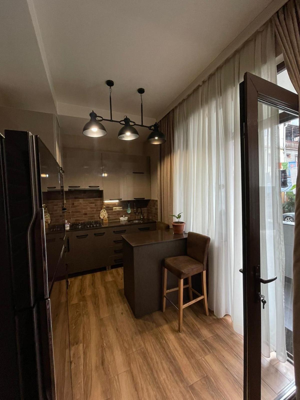 Apartment Anzi Batumi Exterior foto