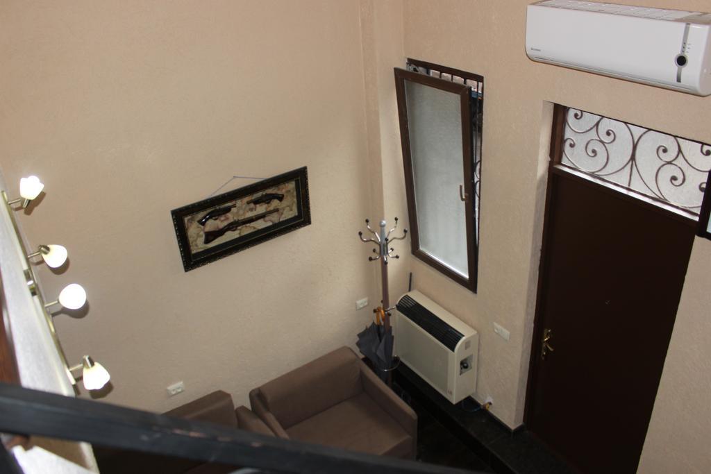 Apartment Anzi Batumi Cameră foto