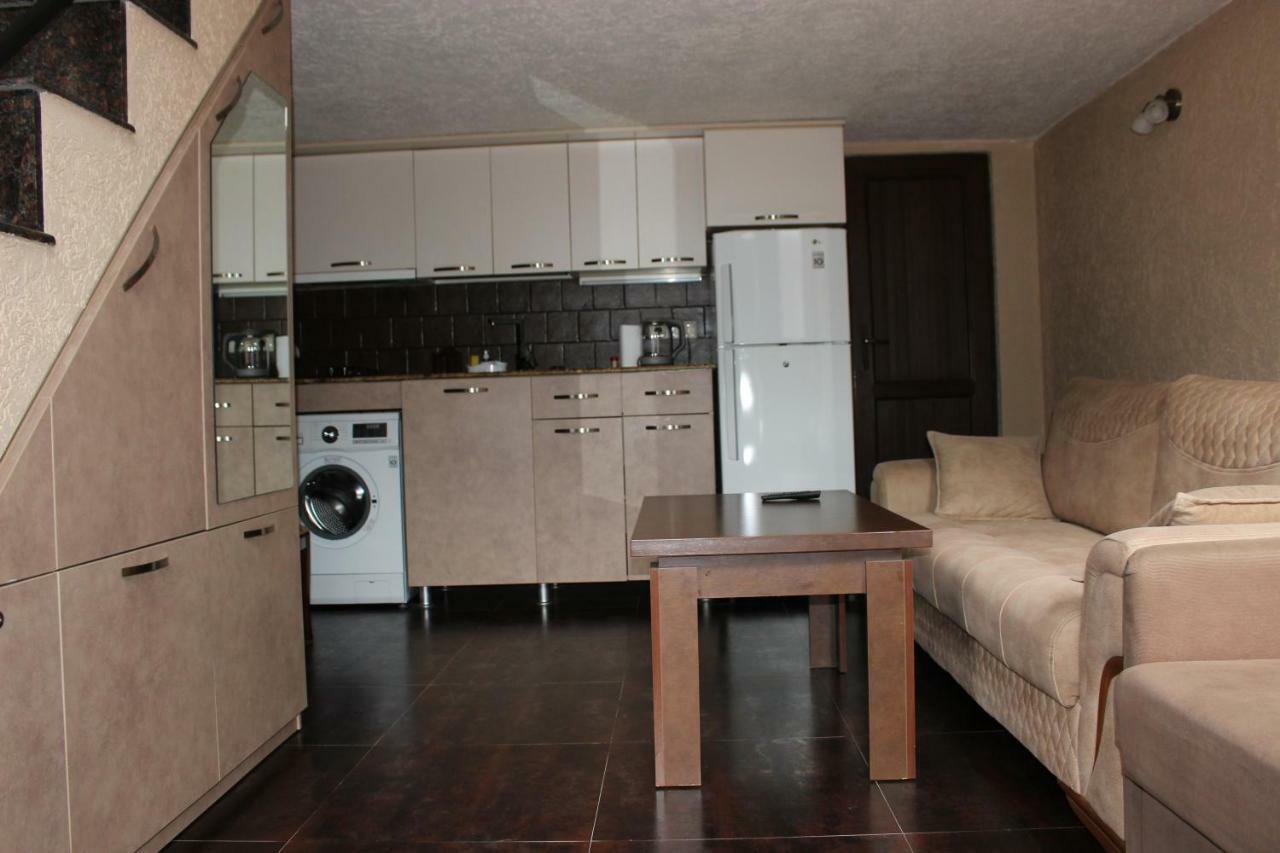 Apartment Anzi Batumi Exterior foto